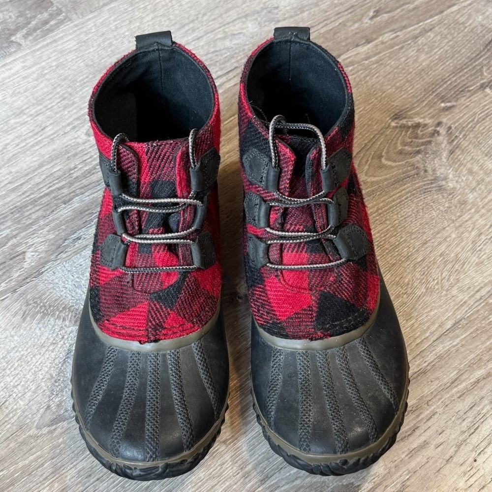 Sorel Out N About Red Buffalo Plaid Waterproof Duck Boots NL2544-011 Womens 9.5